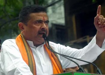 മമതയുടെ തട്ടകത്തിൽ ‘ഭൂമിപുത്രൻ’ ആഞ്ഞടിക്കുമോ? ബംഗാൾ പോരാട്ടത്തിൽ നന്ദിഗ്രാം ആവർത്തിക്കാൻ സുവേന്ദു അധികാരി; ഭവാനിപൂർ മുൾമുനയിൽ