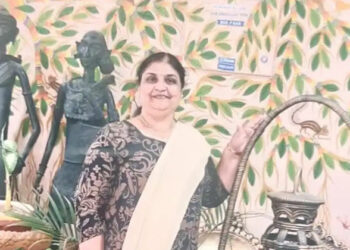 ചോദ്യങ്ങൾ നേരത്തെ നൽകി, വീട്ടിൽ ക്ലാസെടുത്തു; നീറ്റ് പരീക്ഷാ പേപ്പർചോർച്ചയിൽ അധ്യാപികയുടെ പങ്ക് വെളിപ്പെടുത്തി സിബിഐ; അധ്യാപിക പിടിയിൽ