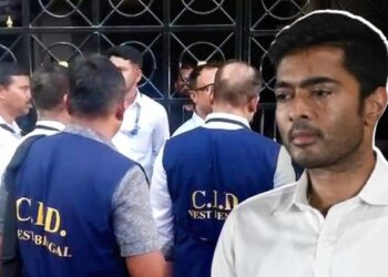 സിഐഡിയെ കണ്ട് വാതിൽ തുറന്നില്ല ; അഭിഷേക് ബാനർജിയുടെ വീടിന്റെ പൂട്ട് തകർത്ത് അകത്തു കയറി പരിശോധന ; ഓടിയെത്തി മമതാ ബാനർജി