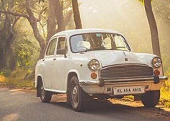 പ്രധാനമന്ത്രി മുതൽ സാധാരണക്കാരൻ വരെ;അംബാസിഡറിന്റെ കഥ! 👑