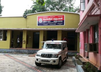 കൊട്ടാരക്കരയിൽ 3 കുട്ടികളടക്കം 10 ബംഗ്ലാദേശികൾ പിടിയിൽ; കയ്യിൽ വോട്ടർ ഐഡിയും റേഷൻകാർഡും ഉൾപ്പെടെയുള്ള നിരവധി വ്യാജ രേഖകൾ