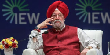 ഇന്ധനവില കുറയും; ഹോർമുസ് അടഞ്ഞാലും ഇന്ത്യ സുരക്ഷിതം; 60 ദിവസത്തെ കരുതൽ ശേഖരമുണ്ടെന്ന് കേന്ദ്രമന്ത്രി ഹർദീപ് സിംഗ് പുരി