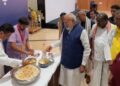 മോദിക്ക് എൻഡിഎയുടെ ആദരവ്; ഭാരത് മണ്ഡപത്തിലും താരമായി ‘ഝാൽമുരി’