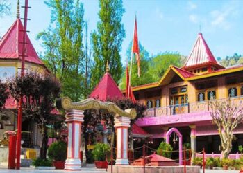 നവരാത്രിയിൽ ഭക്തജനലക്ഷങ്ങൾ കാൽനടയായെത്തും:നൈനാ ദേവിയുടെ ദിവ്യചരിത്രം
