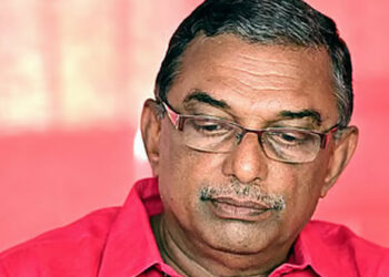 ശബരിമലയിൽ യുവതികൾ കയറിയപ്പോൾ എന്നെയും എഡിജിപിയെയും മാറ്റിനിർത്തി; ചരടുവലിച്ചത് ‘ഉന്നതൻ’; ആത്മകഥയ്ക്ക് മുൻപ് രാഷ്ട്രീയ ബോംബുമായി എ. പത്മകുമാർ