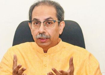 ‘ഓപ്പറേഷൻ ടൈഗർ’ ; എംപിമാരുടെ അടിയന്തര യോഗം വിളിച്ച് ഉദ്ധവ് താക്കറെ