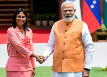 മോദിയുമായി കൂടിക്കാഴ്ച നടത്തി വെനസ്വേല ഭരണാധികാരി ഡെൽസി റോഡ്രിഗസ് ; എണ്ണ വ്യാപാരവുമായി ബന്ധപ്പെട്ട് സുപ്രധാന ചർച്ചകൾ