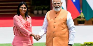 മോദിയുമായി കൂടിക്കാഴ്ച നടത്തി വെനസ്വേല ഭരണാധികാരി ഡെൽസി റോഡ്രിഗസ് ; എണ്ണ വ്യാപാരവുമായി ബന്ധപ്പെട്ട് സുപ്രധാന ചർച്ചകൾ