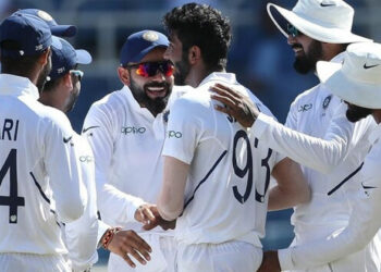 ബാറ്റ് നഹീ ലഗാ; ബുംറയ്ക്ക് ഹാട്രിക് സമ്മാനിച്ച കോഹ്‌ലിയുടെ ആ ഡിആർഎസ് റിവ്യൂ; സബീന പാർക്കിലെ ചരിത്ര നിമിഷം;  സംഭവിച്ചത് ഇങ്ങനെ