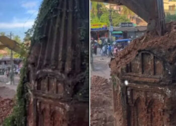 ബംഗ്ലാദേശിൽ അഞ്ഞൂറ് വർഷം പഴക്കമുള്ള പുരാതന ഹൈന്ദവ ക്ഷേത്രം ബുൾഡോസർ ഉപയോഗിച്ച് തകർത്തു; താരിഖ് റഹ്മാനെതിരെ കടുത്ത പ്രതിഷേധം