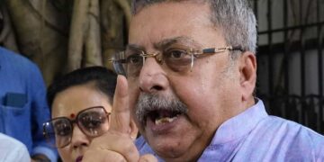 വനിതാ എംപിമാർക്കെതിരെ മോശം പരാമർശം; തൃണമൂൽ എംപി കല്ല്യാൺ ബാനർജിക്ക് ലോക്‌സഭയിൽ നിന്ന് സസ്പെൻഷൻ