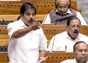 ‘കുറ്റബോധം കൊണ്ട് മോദിയും അമിത് ഷായും സഭയിൽ നിന്നും ഒളിച്ചോടി’; ചോദ്യപേപ്പർ ചോർച്ച ബിൽ ചർച്ചയിൽ പ്രധാനമന്ത്രി ഇല്ലാത്തതിനെതിരെ കെ.സി.വേണുഗോപാൽ