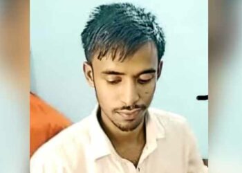 ഹിന്ദുവാണെന്ന് വ്യാജപ്പേരിൽ പരിചയപ്പെട്ടു, പ്രായപൂർത്തിയാകാത്ത പെൺകുട്ടിയെ ക്ഷേത്രത്തിൽ വെച്ച് വിവാഹം കഴിച്ചു; മുസ്ലിം യുവാവ് ജാർഖണ്ഡിൽ അറസ്റ്റിൽ!