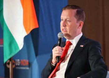 ഇന്ത്യയുടെ അയൽക്കാർ ക്രൂരന്മാർ; രാവിലെ എഴുന്നേൽക്കുന്നത് തന്നെ മോശം മൂഡിൽ; പക്ഷെ ഇന്ത്യയെ തൊടാൻ കഴിയില്ല! ചൈനയ്ക്കും പാകിസ്താനും യു.എസ് താക്കീത്
