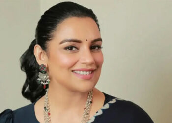 ‘പവർ ഗ്രൂപ്പിന്’ എതിരെ തുറന്നുപറച്ചിലുമായി ശ്വേത മേനോൻ; ‘അമ്മ’യിലെ സാമ്പത്തിക തിരിമറി ചോദ്യം ചെയ്തതിന് ആക്രമിച്ചെന്ന് ആരോപണം; ഫെയ്സ്ബുക്ക് കുറിപ്പ്