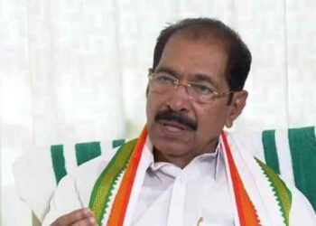 ‘മഴക്കാർ കാണുമ്പോൾ മയിലല്ല മന്ത്രിയാണ് ആടുന്നത്, മഴയ്ക്കായി പ്രാർഥിക്കാം’; വൈദ്യുതി പ്രതിസന്ധിയിൽ കൈമലർത്തി സണ്ണി ജോസഫ്!