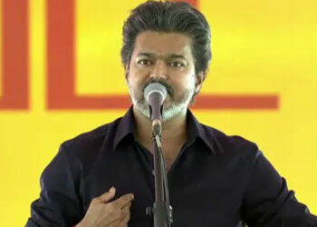 കരൂർ ദുരന്തത്തിന് പിന്നിൽ രാഷ്ട്രീയ ഗൂഢാലോചന; എന്നെ ഇല്ലാതാക്കാൻ നോക്കിയതാരാണ്? ഡി.എം.കെയ്ക്കെതിരെ ആഞ്ഞടിച്ച് മുഖ്യമന്ത്രി വിജയ്