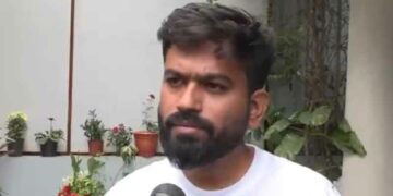 ക്ലാസ് മുറികളിൽ കയറി അധ്യാപകർക്ക് നേരെ ഭീഷണി; പാറ്റ പാർട്ടി നേതാക്കൾക്കെതിരെ കേസ്