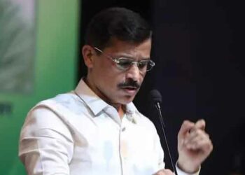 പഴകിയ ഭക്ഷണം കൊടുത്താൽ പൂട്ടിക്കും, മുംബൈയെ വിറപ്പിച്ച് തുക്കാറാം മുണ്ടെയുടെ മിന്നൽ റെയ്ഡുകൾ; സംസ്ഥാനത്ത് ഹീറോയായി മാറിയ ഐഎഎസ് ഉദ്യോഗസ്ഥൻ