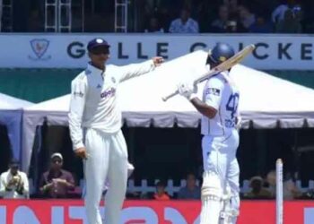 ലെഗ് സൈഡിൽ സിക്സർ അടിക്കാൻ നോക്ക് സാറ; ജയ്‌സ്വാളിന്റെ വാക് കേട്ട് കലിപൂണ്ട ലങ്കൻ താരത്തിന് പറ്റിയത് വമ്പൻ അബദ്ധം ; ഗാലെയിൽ ഇന്ത്യ ജയത്തിലേക്ക്