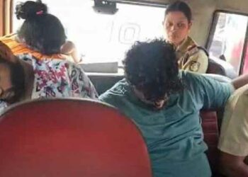പാലക്കാട്ട് പുലർച്ചെ വൻ ലഹരിവേട്ട; ഒരു കോടിയുടെ ഹൈബ്രിഡ് കഞ്ചാവും എം.ഡി.എം.എയുമായി യുവതി ഉൾപ്പെടെ മൂന്ന് പേർ പിടിയിൽ