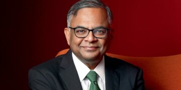 ടാറ്റയിൽ വീണ്ടും നേതൃമാറ്റം ; ടാറ്റ സൺസ് ചെയർമാൻ സ്ഥാനം രാജിവെച്ച് എൻ ചന്ദ്രശേഖരൻ ; ഓഹരികളിൽ ഇടിവ്