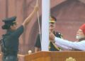 ‘ആരാണ് ചെങ്കോട്ടയിൽ മോദിക്കൊപ്പം നിന്ന ആ വനിതാ സൈനിക ഓഫീസർ?’; സോഷ്യൽ മീഡിയ തിരയുന്ന ക്യാപ്റ്റൻ സോണിയ സിങ് ചൗഹാൻ!