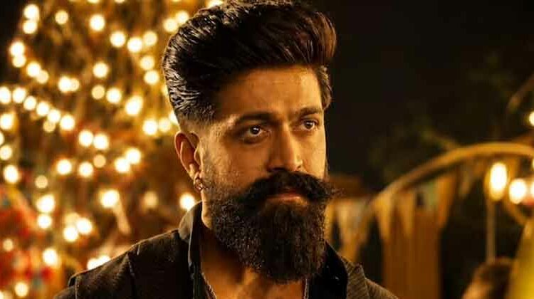 ‘ടോക്‌സിക്കി’നെ റോസ്റ്റ് ചെയ്തവർക്ക് പണി കിട്ടി; പ്രമുഖ യൂട്യൂബർമാർക്ക് ലീഗൽ നോട്ടീസയച്ച് യാഷും ടീമും