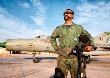 പോരാട്ടവീര്യത്തിന്റെ പ്രതീകം ഇനി യാത്രാവിമാനങ്ങളുടെ കോക്ക്പിറ്റിൽ; ഫ്ലൈ 91-ൽ ചേർന്ന് അഭിനന്ദൻ വർത്തമാൻ