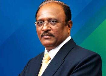ഒരു നേരത്തെ കഞ്ഞിക്ക് ഗതിയില്ലാത്ത ചെരുപ്പുകുത്തിയുടെ മകൻ; ഇന്ന് ₹350 കോടി ബിസിനസ്സ് സാമ്രാജ്യം!
