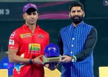 എഞ്ചിനീയർ പയ്യൻ, ഡൽഹി പ്രീമിയർ ലീഗിൽ പർപ്പിൾ ക്യാപ് സ്വന്തമാക്കിയ അൻഷുമാൻ ഹൂഡ; 2027 ഐപിഎൽ ലേലത്തിൽ ഞെട്ടിക്കാനൊരുങ്ങി യുവ പേസർ