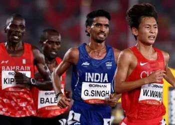 ഏഷ്യൻ ഗെയിംസ്: പതിനായിരം മീറ്ററിൽ ചരിത്രനേട്ടവുമായി ഗുൽവീർ സിംഗ്; ഇന്ത്യയ്ക്ക് വെള്ളി തിളക്കം