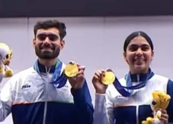 അവസാന നിമിഷത്തെ മാജിക്; ഏഷ്യൻ ഗെയിംസിൽ ഇന്ത്യയ്ക്ക് ആദ്യ ഷൂട്ടിംഗ് സ്വർണം സമ്മാനിച്ച് കമലോജിതും സുരുചിയും!