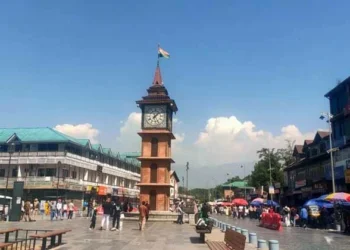 നസൂൽ ഭൂമി ഒഴിപ്പിക്കൽ ഭീഷണി: ശ്രീനഗറിലെ കച്ചവടക്കാർ തെരുവാധാരമാകാൻ സാധ്യത; പ്രതിഷേധം ശക്തം!