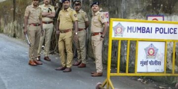 പാകിസ്ഥാൻ കേന്ദ്രീകരിച്ച് ഭീഷണി സന്ദേശം: കശ്മീർ സ്വദേശിയായ സെക്യൂരിറ്റി ജീവനക്കാരൻ മുംബൈയിൽ പിടിയിൽ