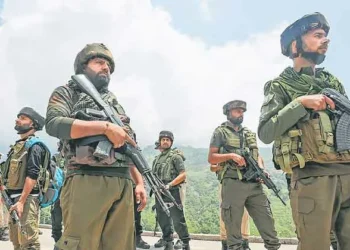 ജമ്മു കശ്മീരിൽ ഭീകരവാദ റിക്രൂട്ട്മെന്റിൽ വൻ ഇടിവ്; കണക്കുകൾ പുറത്തുവിട്ട് പ്രതിരോധ മന്ത്രാലയം