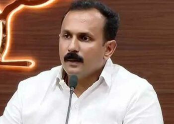 റിപ്പോർട്ടർ ടിവി നടത്തിയത് വൻ തട്ടിപ്പ്, സംസ്ഥാന സർക്കാരിന്റെ അന്വേഷണം പ്രതികളെ രക്ഷിക്കാൻ; കേന്ദ്ര ഏജൻസികൾക്ക് പരാതി നൽകി ഷോൺ ജോർജ്