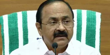 അടിയന്തര സാഹചര്യങ്ങളിലെ വിമാനയാത്രകളിൽ സ്പോൺസർമാരുടെ പേര് വെളിപ്പെടുത്തേണ്ടതില്ല; മുൻ മുഖ്യമന്ത്രിമാരും സമാനമായി യാത്ര ചെയ്തിട്ടുണ്ടെന്ന് മുഖ്യമന്ത്രി