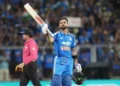 ബാറ്റല്ല, ലിയനാർഡോ ഡാ വിഞ്ചിയുടെ ബ്രഷ്: കാര്യവട്ടത്ത് പൊടിപാറിച്ച വിരാട് കാവ്യം; ഒരു തുള്ളി ചോരയില്ലാതെ ഭിത്തിയിലൊട്ടിയ ഹേറ്റേഴ്സും അഗാർക്കറും