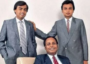 അച്ഛൻ പോയി..അമ്മ സ്വത്ത് പങ്കുവച്ചു: മൂത്തവൻ ശതകോടീശ്വരൻ അനിയൻ കടക്കെണിയിൽ! AMBANI’S SONS