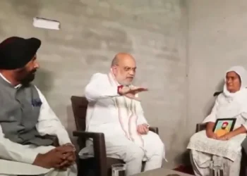 ‘ആം ആദ്മി സർക്കാർ പൂർണ്ണ പരാജയം’ ; വിക്രംജീത് സിങ്ങിന്റെ കുടുംബത്തെ സന്ദർശിച്ച് അമിത് ഷാ