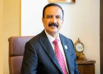 ഡോക്ടറിൽനിന്ന് സംരംഭകനിലേക്ക്: ആസാദ് മൂപ്പന്റെ വിജയയാത്ര