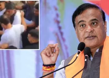 കർണാടക മുഖ്യമന്ത്രിയുടെ കോളറിടിച്ചുപിടിച്ച് രാഹുൽ ഗാന്ധിയുടെ അഹങ്കാരം; അപമാനം സഹിച്ച് ജീവിക്കാൻ കഴിയില്ലെന്ന് ഓർമ്മിപ്പിച്ച് ഹിമന്ത ബിശ്വ ശർമ്മ