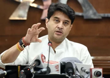ഇന്ത്യയിൽ ഒരാൾക്കും ഒരു കുത്തകാവകാശവും നൽകില്ല ; എലോൺ മസ്‌കിന്റെ വാദങ്ങൾ തള്ളി ജ്യോതിരാദിത്യ സിന്ധ്യ