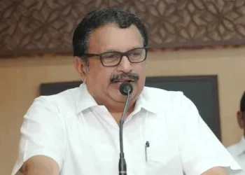 കോവിഡ് കാലത്ത് കുടിച്ച ജ്യൂസിന്റെയും കഴിച്ച ഭക്ഷണത്തിന്റെയും കടം നാലര ലക്ഷം! മുൻ മുഖ്യമന്ത്രിക്കെതിരെ രൂക്ഷവിമർശനവുമായി ആരോഗ്യമന്ത്രി