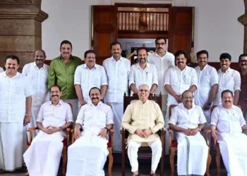 പണമില്ലാതെ നെട്ടോട്ടമോടുമ്പോൾ മന്ത്രിമാർക്കും സ്റ്റാഫിനും ആപ്പിൾ ഐപാഡുകൾ! 6.71 കോടിയുടെ ടെൻഡർ പുറത്തിറക്കി കെൽട്രോൺ