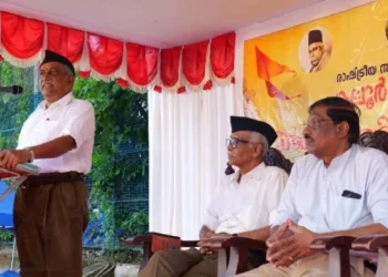 കലൂർ നടന്ന വിജയദശമി പരിപാടിയിൽ vhp അഖിലഭാരതീയ ജോയിന്റ് സെക്രട്ടറി വി സ്ഥാണുമാലയൻ സംസാരിക്കുന്നു