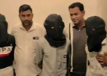 ടൈഗർ ഷ്രോഫിന്റെ കാറിന് നേരെ വെടിവെപ്പ്: വിവരമറിഞ്ഞ് 15 മിനിറ്റിനുള്ളിൽ പിടിയിലായി ഷൂട്ടർമാർ!