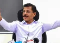 പാൻമസാല പരസ്യം ചെയ്യുന്നു; ആദ്യം മക്കളെക്കൊണ്ട് കഴിപ്പിക്കൂ”; താരങ്ങളോട് തുറന്നടിച്ച് എഫ്.ഡി.എ കമ്മീഷണർ തുക്കാറാം മുണ്ടെ